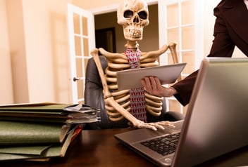 is print advertising dead